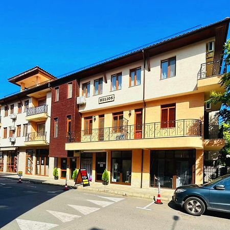 Family Hotel Helios Slăntjev Brjag Exteriör bild