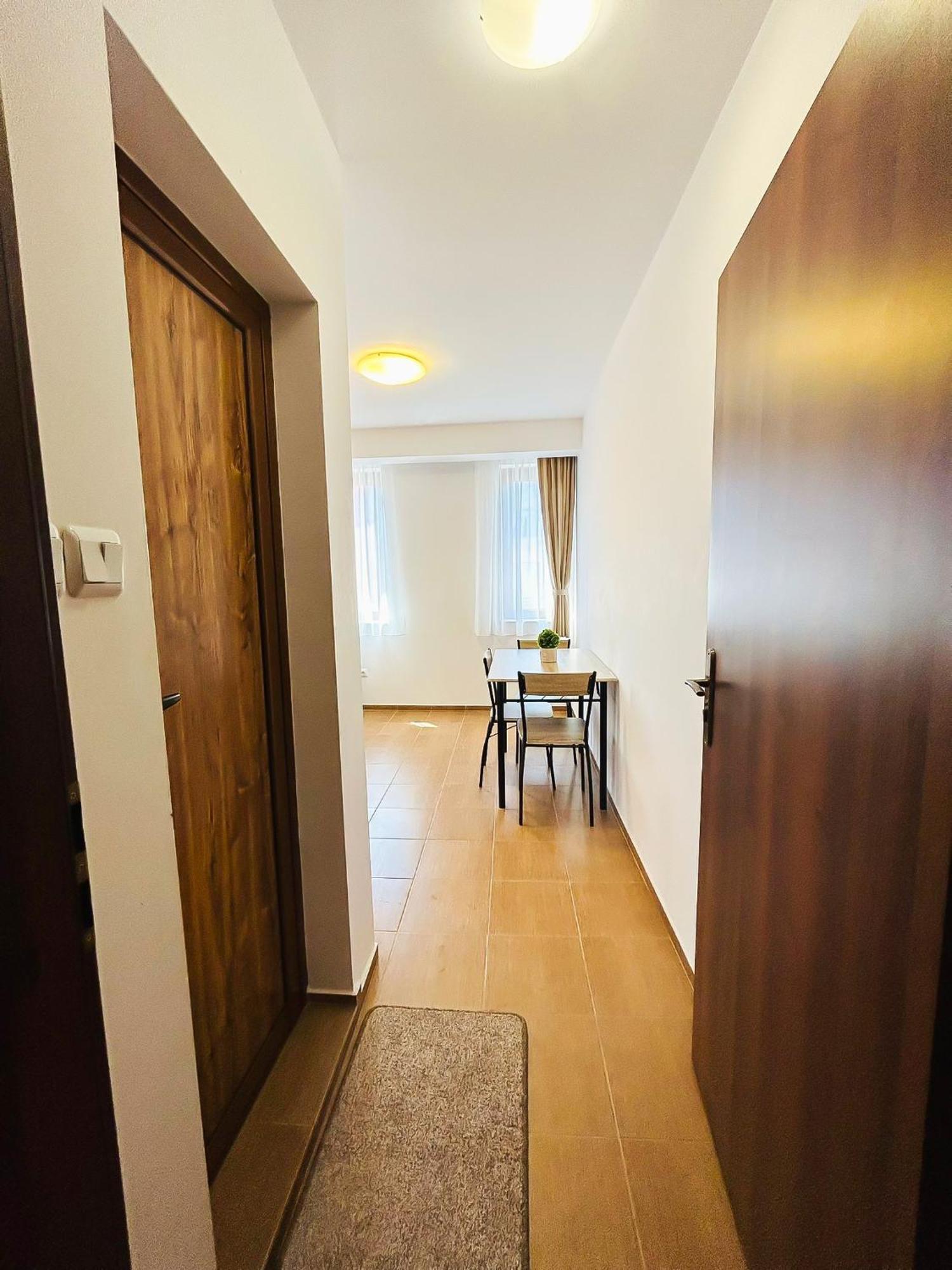 Family Hotel Helios Slăntjev Brjag Exteriör bild